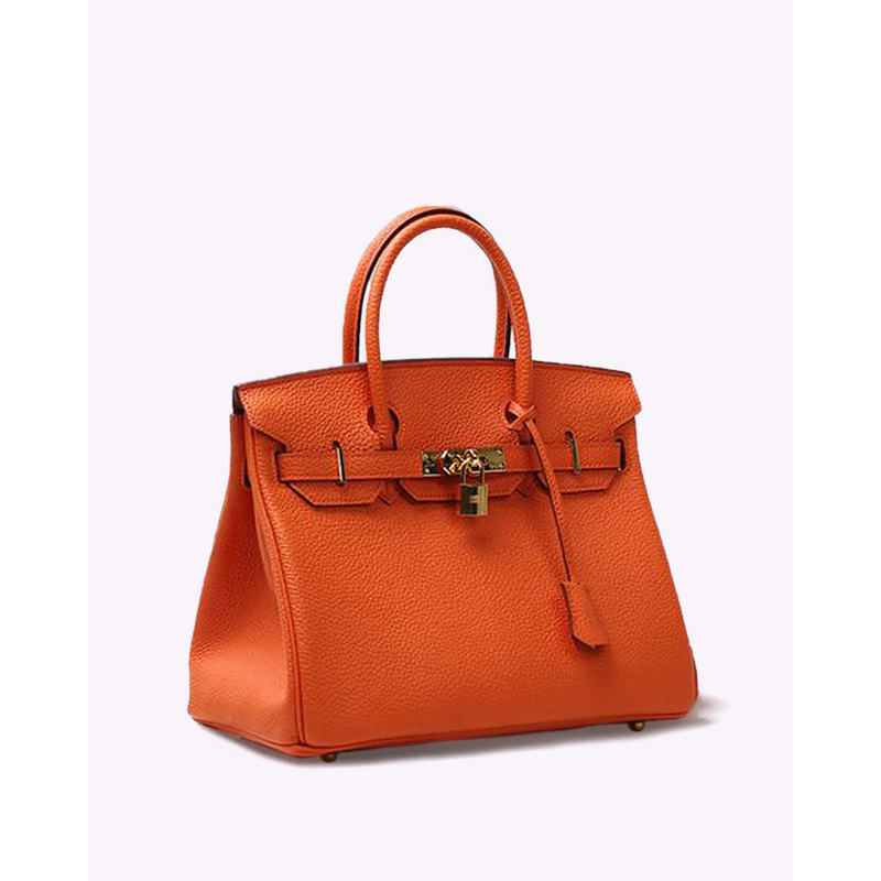 Strukturierte Handtasche mit goldfarbenen Details